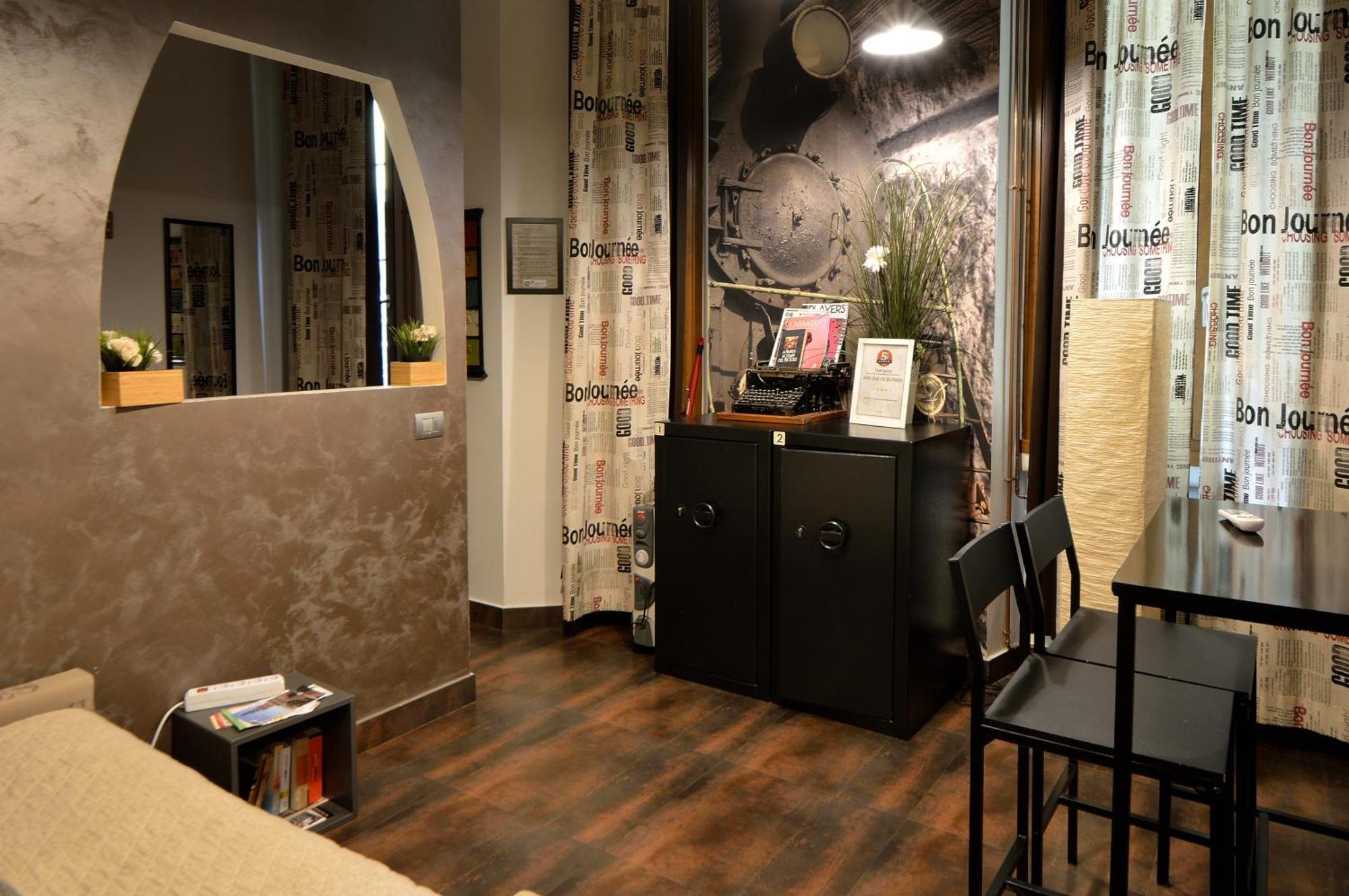 Deluxe Stile Industrial Centro Milano, Potente Wi-fi, 3 Linee Metropolitane- Collegato Direttamente Con Aeroporto Di Malpensa E Rho Fiera In 10 Minuti Appartement Milan